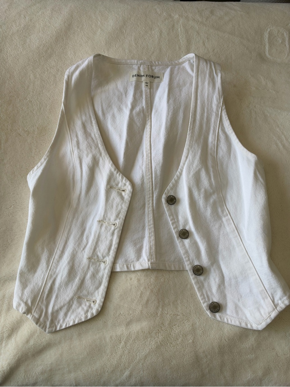Aritzia White Button-Front Cotton Vest